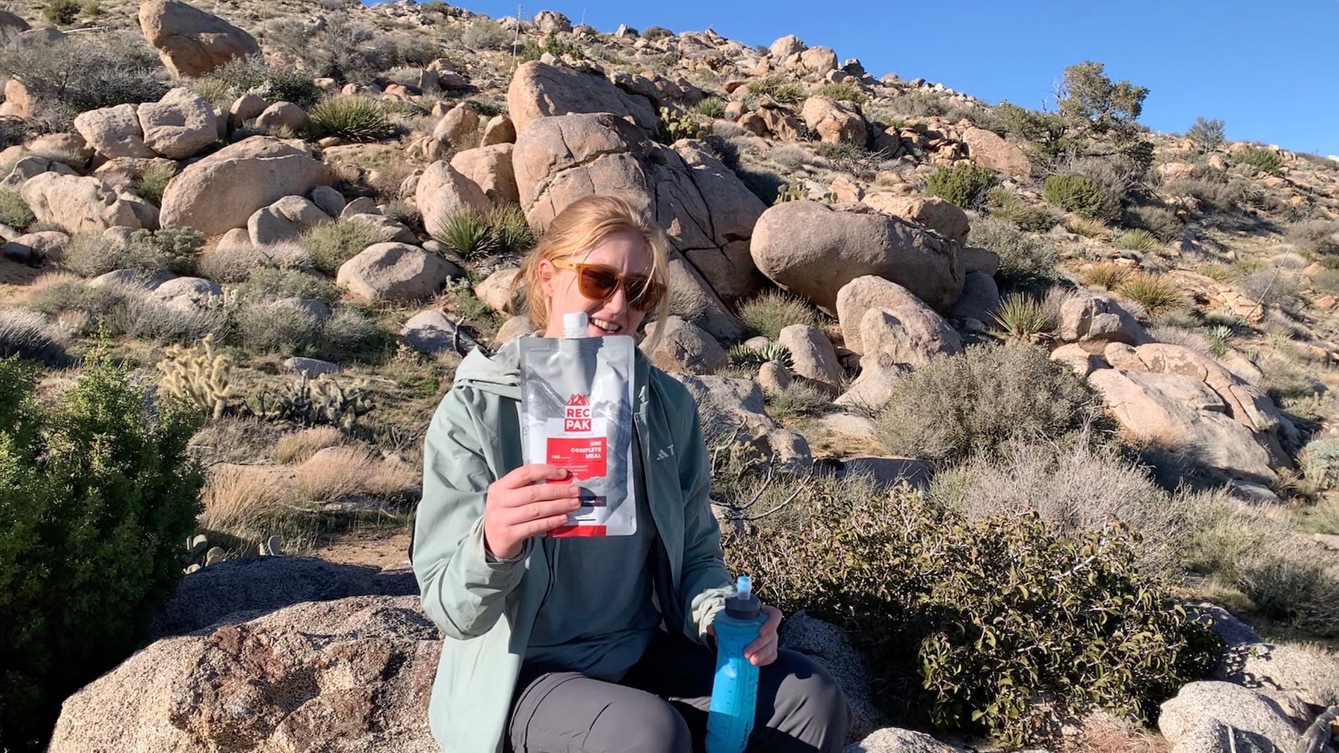 Raih Energi Pendakian Musim Dingin dengan Protein Shake 700 Kalori