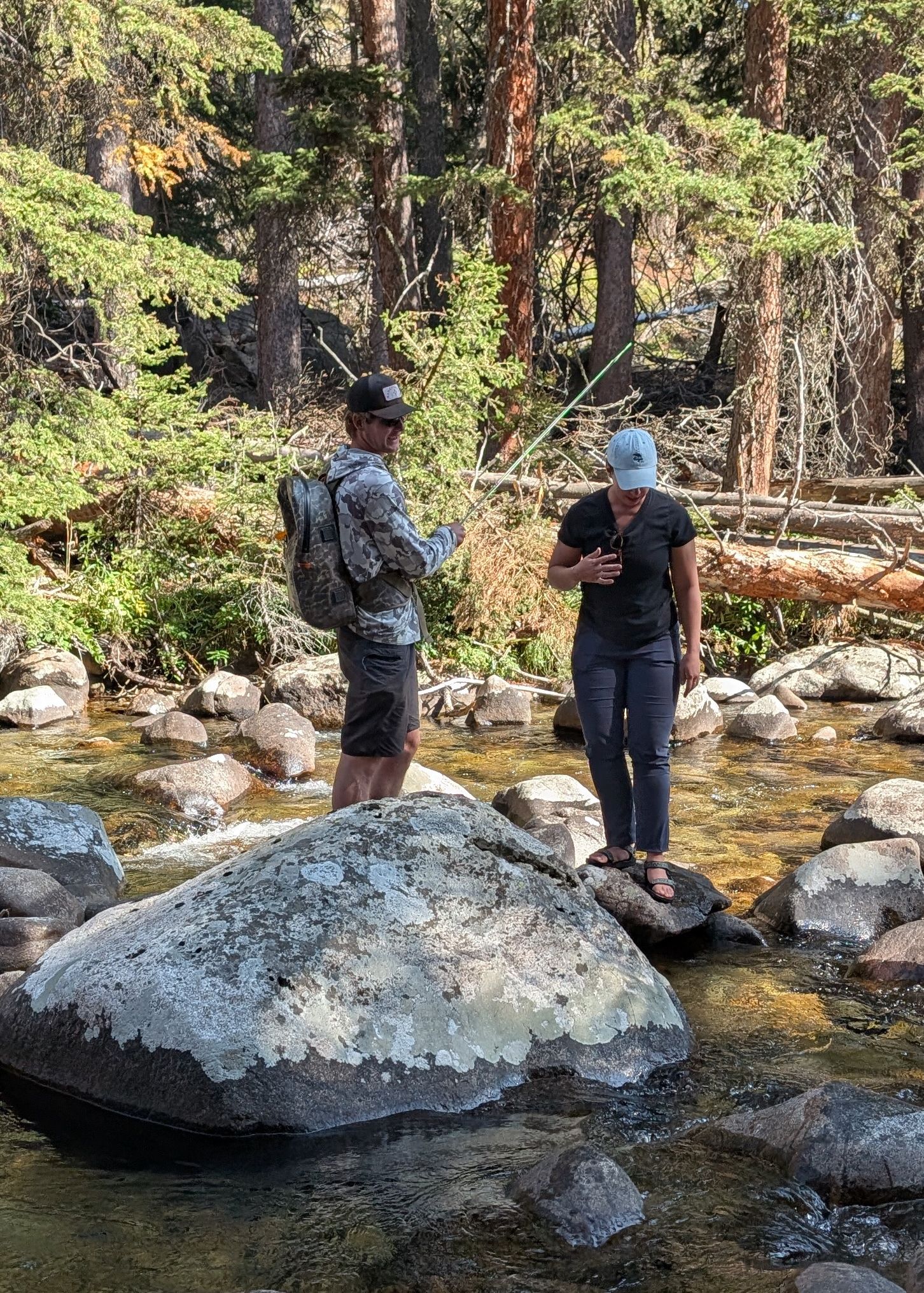 Sandal Amerika ini menjadi andalan saya saat berlibur di Wyoming